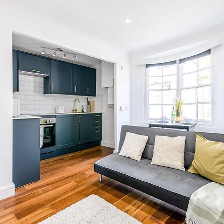 Modern One Bedroom Apartments In Brighton Exterior photo
