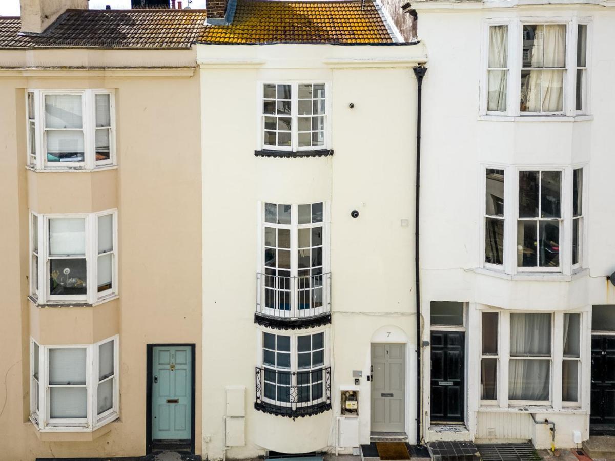 Modern One Bedroom Apartments In Brighton Exterior photo
