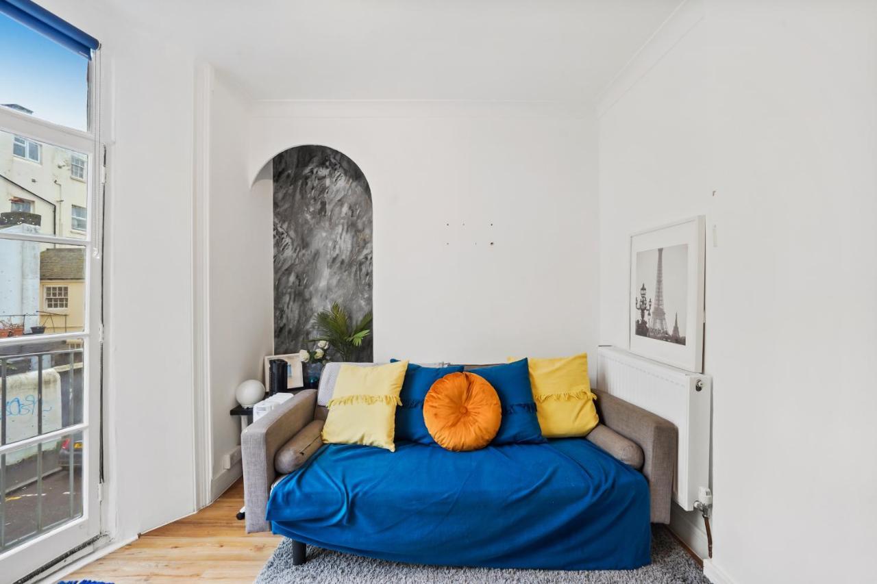Modern One Bedroom Apartments In Brighton Exterior photo